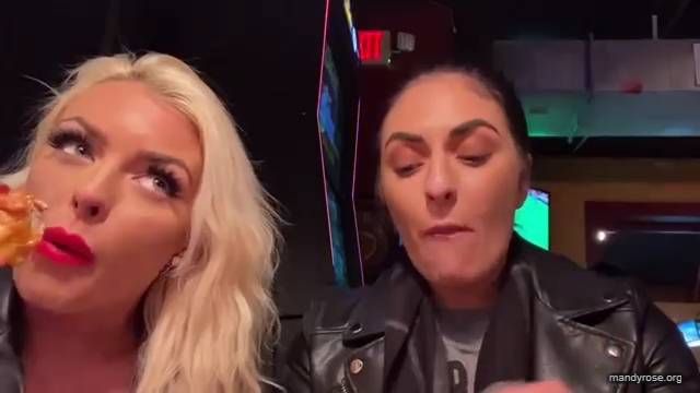 CHICKEN_WINGS_212121_MANDY_ROSE_SONYA_DEVILLE_WWE_mp43243.jpg