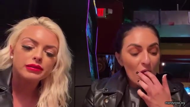 CHICKEN_WINGS_212121_MANDY_ROSE_SONYA_DEVILLE_WWE_mp43249.jpg