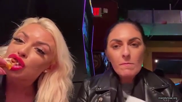 CHICKEN_WINGS_212121_MANDY_ROSE_SONYA_DEVILLE_WWE_mp43255.jpg