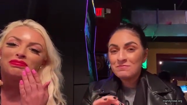 CHICKEN_WINGS_212121_MANDY_ROSE_SONYA_DEVILLE_WWE_mp43257.jpg