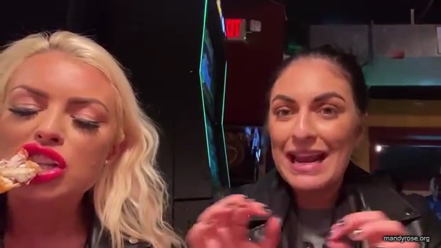 CHICKEN_WINGS_212121_MANDY_ROSE_SONYA_DEVILLE_WWE_mp43272.jpg