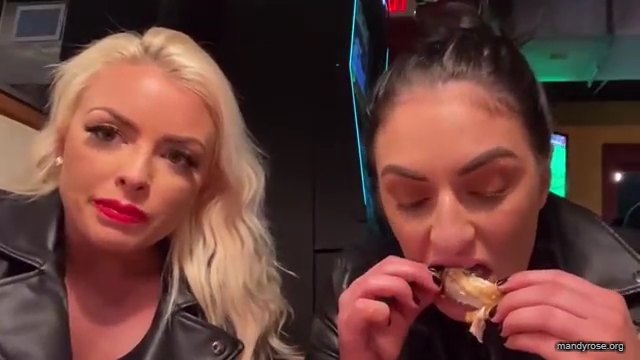 CHICKEN_WINGS_212121_MANDY_ROSE_SONYA_DEVILLE_WWE_mp43325.jpg