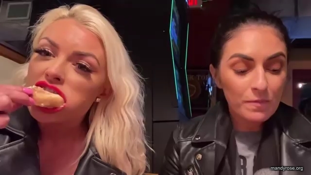 CHICKEN_WINGS_212121_MANDY_ROSE_SONYA_DEVILLE_WWE_mp43341.jpg