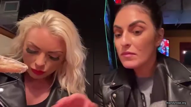 CHICKEN_WINGS_212121_MANDY_ROSE_SONYA_DEVILLE_WWE_mp43343.jpg