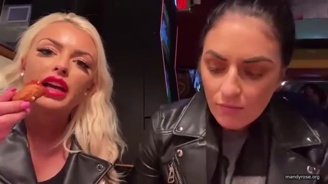 CHICKEN_WINGS_212121_MANDY_ROSE_SONYA_DEVILLE_WWE_mp43452.jpg