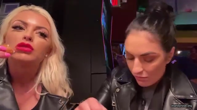 CHICKEN_WINGS_212121_MANDY_ROSE_SONYA_DEVILLE_WWE_mp43454.jpg