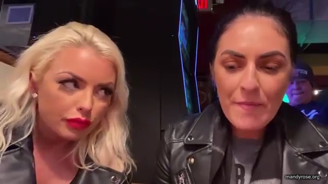 CHICKEN_WINGS_212121_MANDY_ROSE_SONYA_DEVILLE_WWE_mp43482.jpg