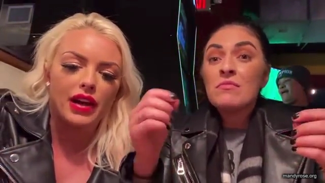 CHICKEN_WINGS_212121_MANDY_ROSE_SONYA_DEVILLE_WWE_mp43487.jpg