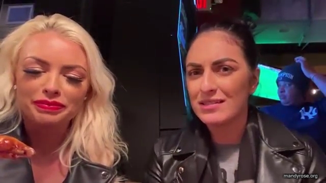 CHICKEN_WINGS_212121_MANDY_ROSE_SONYA_DEVILLE_WWE_mp43508.jpg