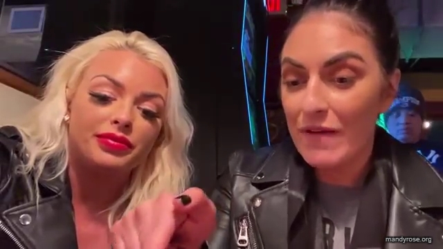 CHICKEN_WINGS_212121_MANDY_ROSE_SONYA_DEVILLE_WWE_mp43512.jpg