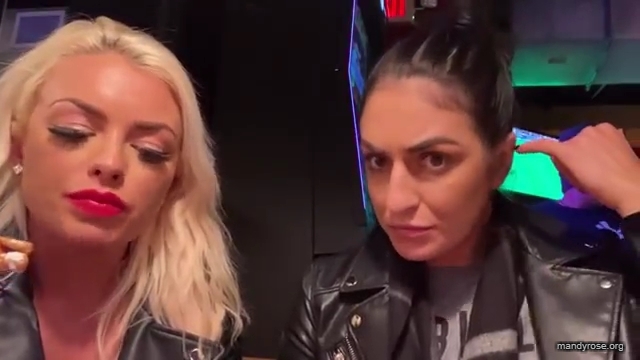 CHICKEN_WINGS_212121_MANDY_ROSE_SONYA_DEVILLE_WWE_mp43539.jpg