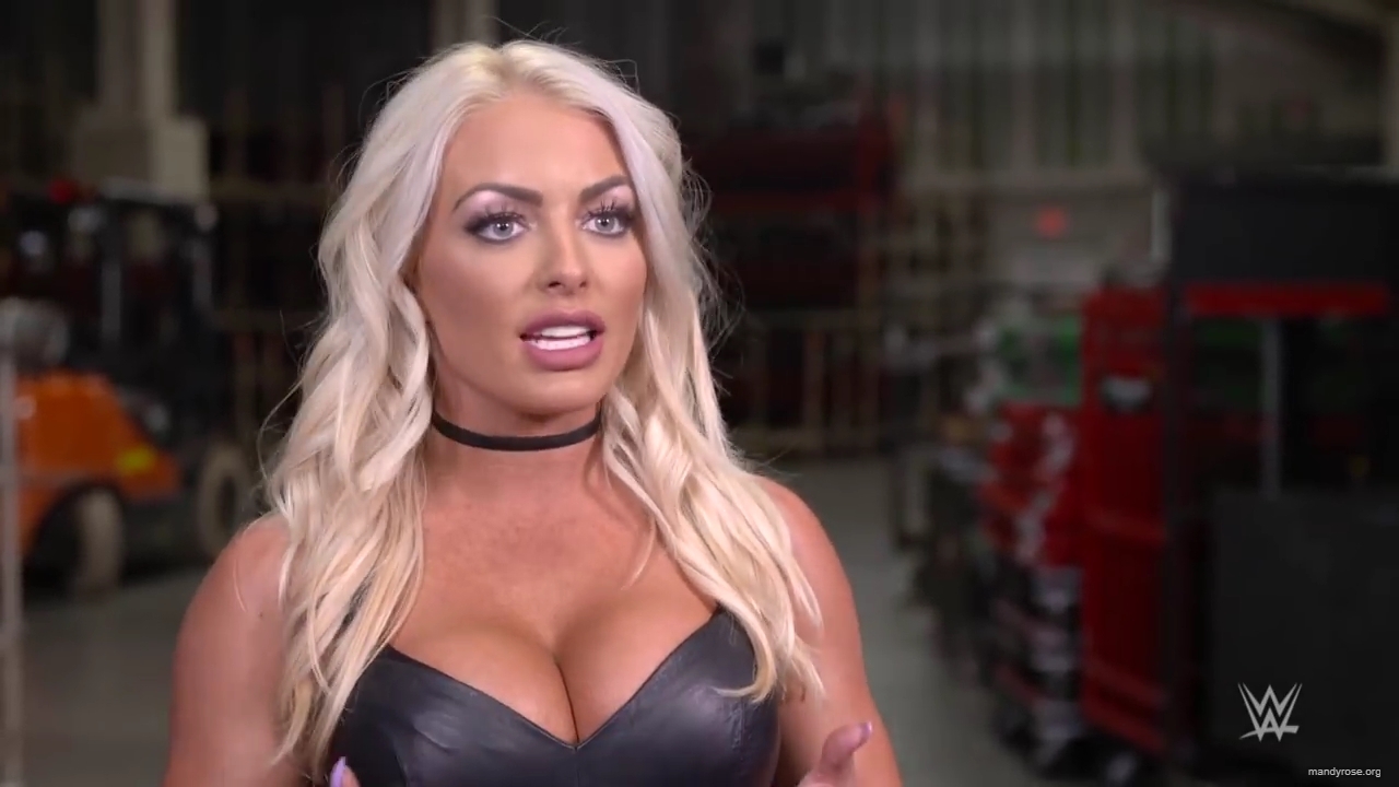 Charlotte2C_Mandy_Rose_and_Bianca_Belair_on_Evolution_s_significance_mp40017.jpg