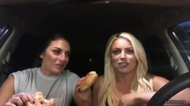 DAMANDYZ_CVS_HAUL_AND_UNBOXING_Mandy_Rose_Sonya_Deville_WWE_mp44990.jpg