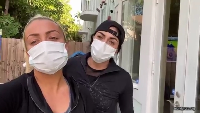 DAMANDYZ_CVS_HAUL_AND_UNBOXING_Mandy_Rose_Sonya_Deville_WWE_mp44998.jpg