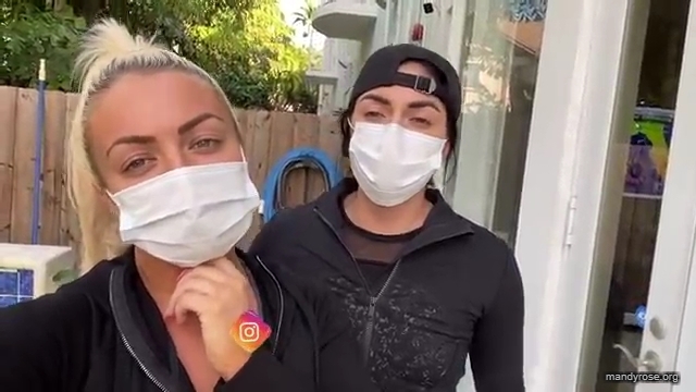 DAMANDYZ_CVS_HAUL_AND_UNBOXING_Mandy_Rose_Sonya_Deville_WWE_mp45001.jpg