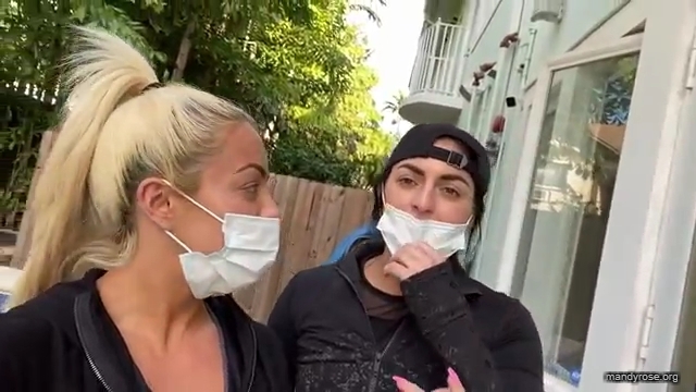 DAMANDYZ_CVS_HAUL_AND_UNBOXING_Mandy_Rose_Sonya_Deville_WWE_mp45009.jpg