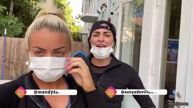 DAMANDYZ_CVS_HAUL_AND_UNBOXING_Mandy_Rose_Sonya_Deville_WWE_mp45014.jpg