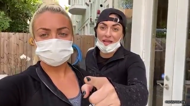 DAMANDYZ_CVS_HAUL_AND_UNBOXING_Mandy_Rose_Sonya_Deville_WWE_mp45036.jpg