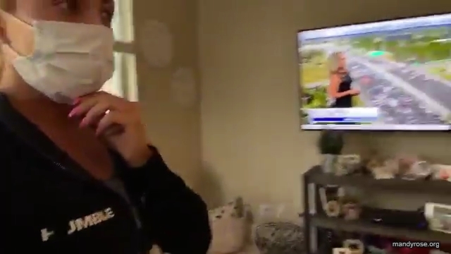 DAMANDYZ_CVS_HAUL_AND_UNBOXING_Mandy_Rose_Sonya_Deville_WWE_mp45045.jpg