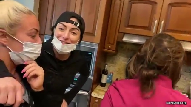 DAMANDYZ_CVS_HAUL_AND_UNBOXING_Mandy_Rose_Sonya_Deville_WWE_mp45053.jpg