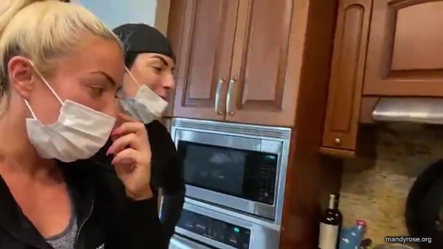 DAMANDYZ_CVS_HAUL_AND_UNBOXING_Mandy_Rose_Sonya_Deville_WWE_mp45054.jpg