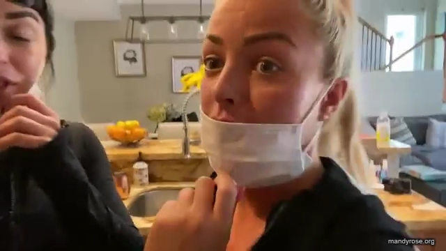 DAMANDYZ_CVS_HAUL_AND_UNBOXING_Mandy_Rose_Sonya_Deville_WWE_mp45070.jpg