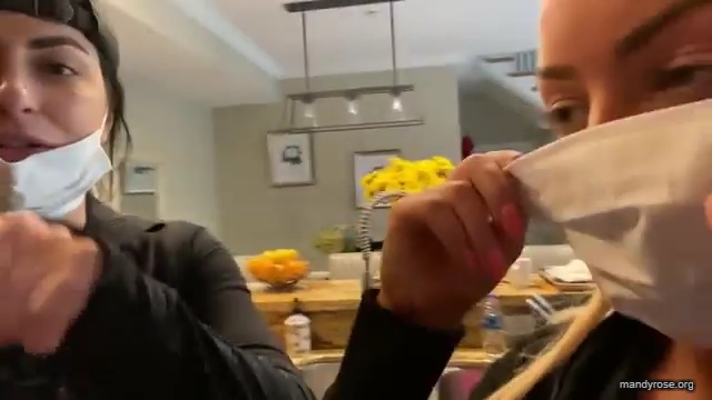 DAMANDYZ_CVS_HAUL_AND_UNBOXING_Mandy_Rose_Sonya_Deville_WWE_mp45075.jpg