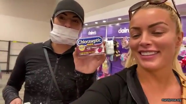 DAMANDYZ_CVS_HAUL_AND_UNBOXING_Mandy_Rose_Sonya_Deville_WWE_mp45086.jpg