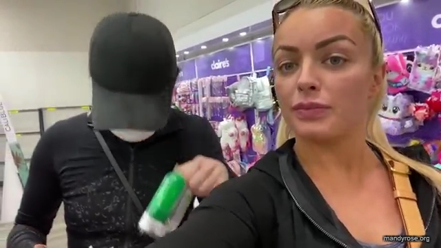 DAMANDYZ_CVS_HAUL_AND_UNBOXING_Mandy_Rose_Sonya_Deville_WWE_mp45093.jpg