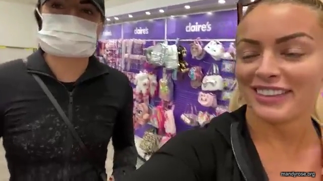 DAMANDYZ_CVS_HAUL_AND_UNBOXING_Mandy_Rose_Sonya_Deville_WWE_mp45103.jpg