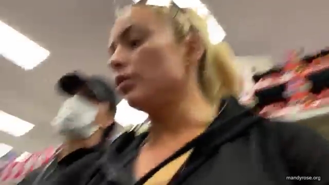 DAMANDYZ_CVS_HAUL_AND_UNBOXING_Mandy_Rose_Sonya_Deville_WWE_mp45169.jpg