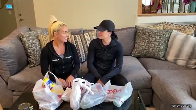 DAMANDYZ_CVS_HAUL_AND_UNBOXING_Mandy_Rose_Sonya_Deville_WWE_mp45223.jpg