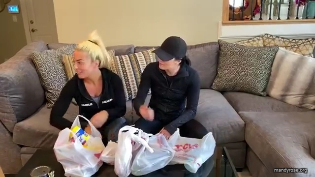 DAMANDYZ_CVS_HAUL_AND_UNBOXING_Mandy_Rose_Sonya_Deville_WWE_mp45224.jpg