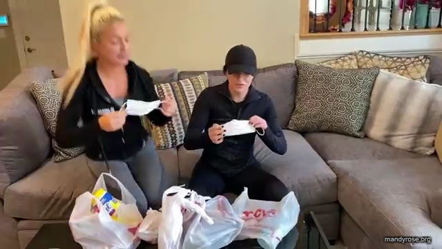 DAMANDYZ_CVS_HAUL_AND_UNBOXING_Mandy_Rose_Sonya_Deville_WWE_mp45225.jpg