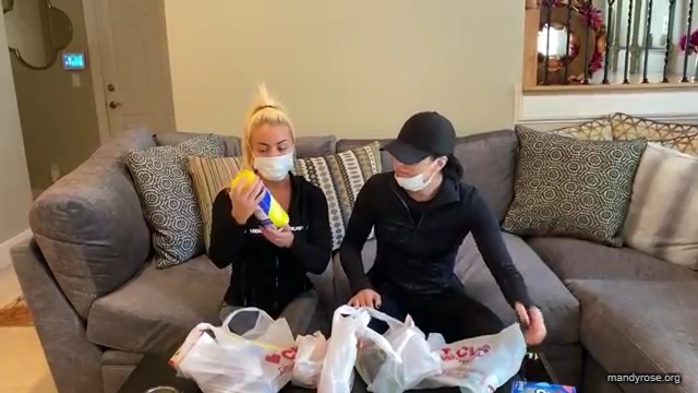 DAMANDYZ_CVS_HAUL_AND_UNBOXING_Mandy_Rose_Sonya_Deville_WWE_mp45267.jpg