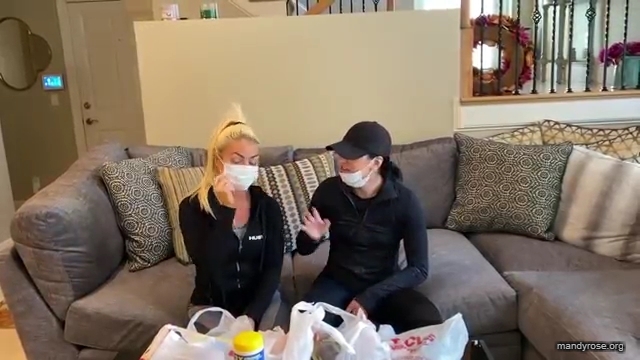 DAMANDYZ_CVS_HAUL_AND_UNBOXING_Mandy_Rose_Sonya_Deville_WWE_mp45276.jpg
