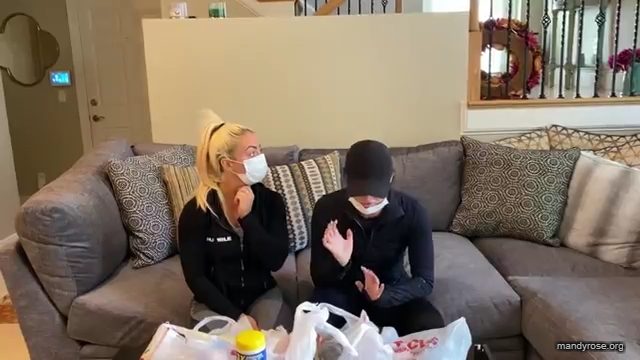 DAMANDYZ_CVS_HAUL_AND_UNBOXING_Mandy_Rose_Sonya_Deville_WWE_mp45281.jpg