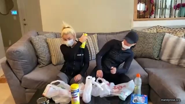 DAMANDYZ_CVS_HAUL_AND_UNBOXING_Mandy_Rose_Sonya_Deville_WWE_mp45296.jpg