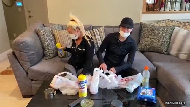 DAMANDYZ_CVS_HAUL_AND_UNBOXING_Mandy_Rose_Sonya_Deville_WWE_mp45299.jpg