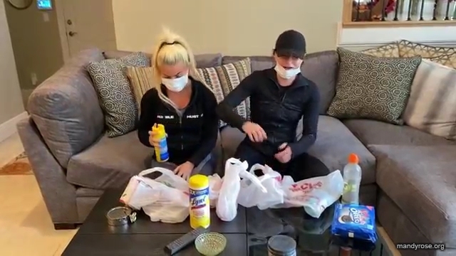 DAMANDYZ_CVS_HAUL_AND_UNBOXING_Mandy_Rose_Sonya_Deville_WWE_mp45305.jpg