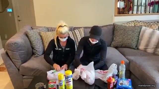 DAMANDYZ_CVS_HAUL_AND_UNBOXING_Mandy_Rose_Sonya_Deville_WWE_mp45347.jpg