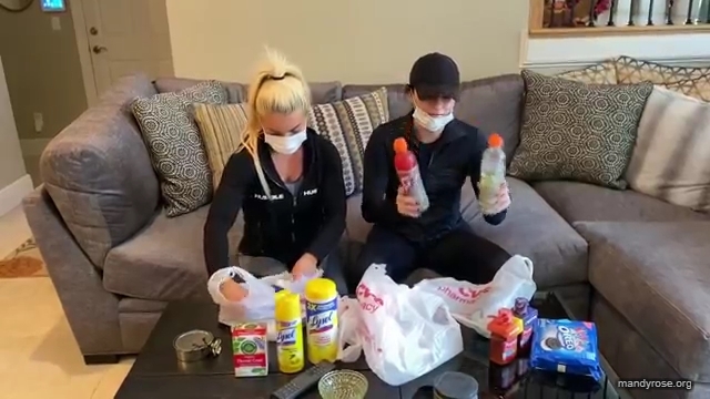 DAMANDYZ_CVS_HAUL_AND_UNBOXING_Mandy_Rose_Sonya_Deville_WWE_mp45353.jpg