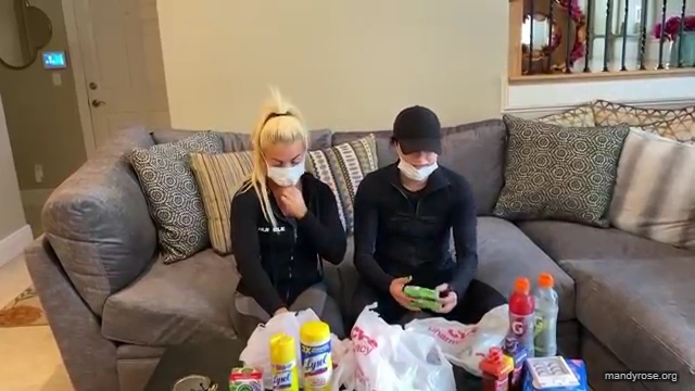 DAMANDYZ_CVS_HAUL_AND_UNBOXING_Mandy_Rose_Sonya_Deville_WWE_mp45366.jpg