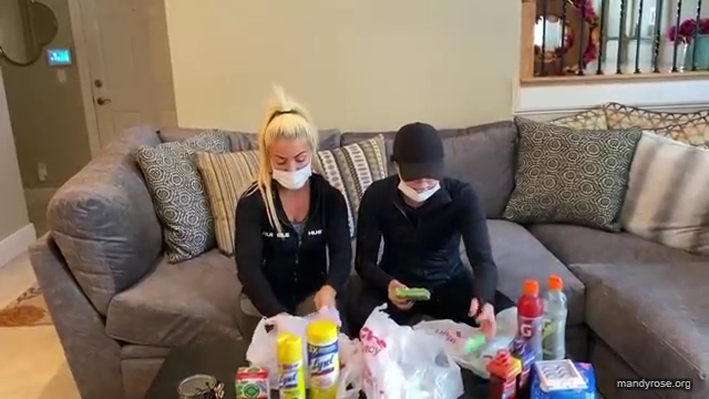 DAMANDYZ_CVS_HAUL_AND_UNBOXING_Mandy_Rose_Sonya_Deville_WWE_mp45367.jpg