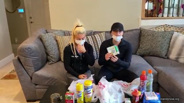DAMANDYZ_CVS_HAUL_AND_UNBOXING_Mandy_Rose_Sonya_Deville_WWE_mp45372.jpg