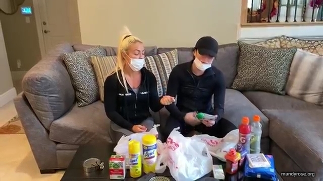 DAMANDYZ_CVS_HAUL_AND_UNBOXING_Mandy_Rose_Sonya_Deville_WWE_mp45377.jpg