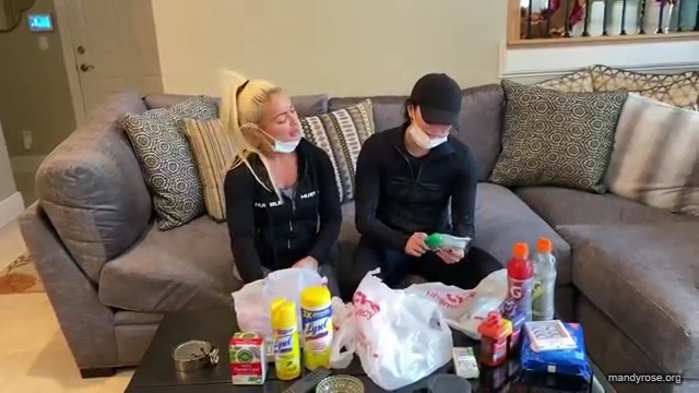 DAMANDYZ_CVS_HAUL_AND_UNBOXING_Mandy_Rose_Sonya_Deville_WWE_mp45383.jpg