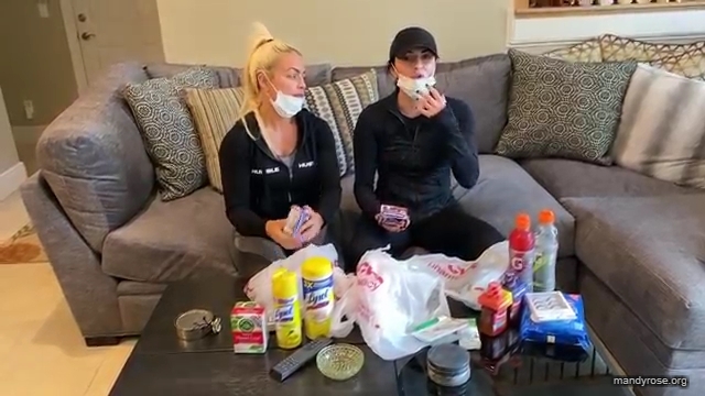DAMANDYZ_CVS_HAUL_AND_UNBOXING_Mandy_Rose_Sonya_Deville_WWE_mp45396.jpg