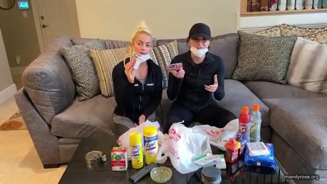 DAMANDYZ_CVS_HAUL_AND_UNBOXING_Mandy_Rose_Sonya_Deville_WWE_mp45398.jpg
