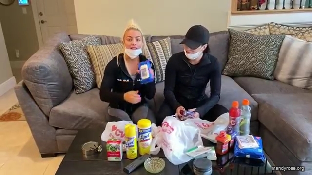 DAMANDYZ_CVS_HAUL_AND_UNBOXING_Mandy_Rose_Sonya_Deville_WWE_mp45403.jpg